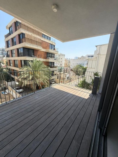 להשכרה דירה 3 חד בהירקון תל אביב-יפו