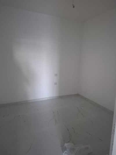 למכירה דירת גן 4 חד ברמת אפריים נתניה