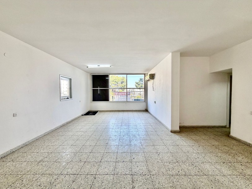 למכירה קו שני לים-1