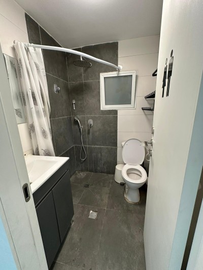 להשכרה דירה 4 חד באנילביץ נתניה