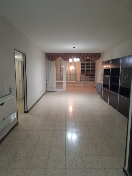 דירת 3.5 חדרים 102 מ"ר בבן יהודה | חנייה בטאבו | נתניה-3