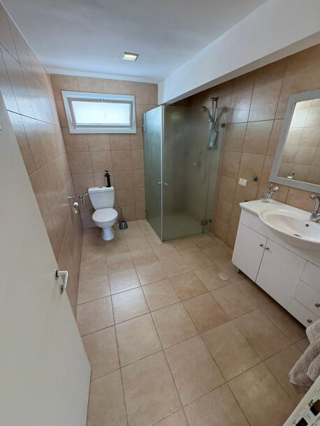 להשכרה מתווך !!  במיקום מעולה בסימטאות דיזנגוף סנטר-1