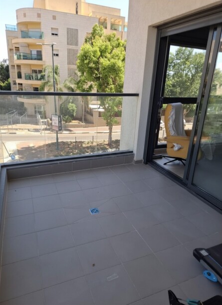 דירת 3 חדרים חדשה בבגין | מתחם 60+ חנייה בטאבו | כפר יונה-1