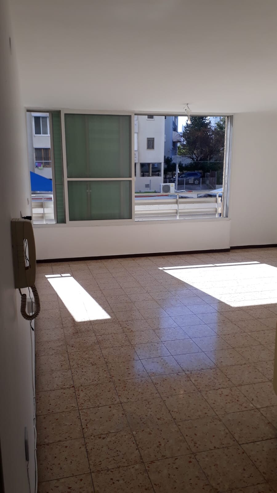 דירת ירושה במרכז האיכותי והמבוקש קרוב לים !!!
