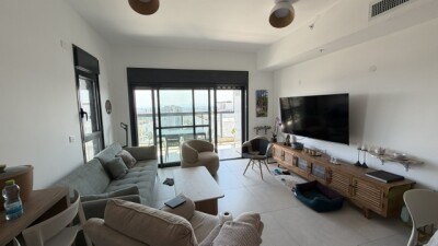 להשכרה דירה 5 חד בהרצוג 6 נתניה